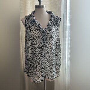 Women's Unique Spectrum Plus Size 3X Sleeveless Leopard Print Button Blouse